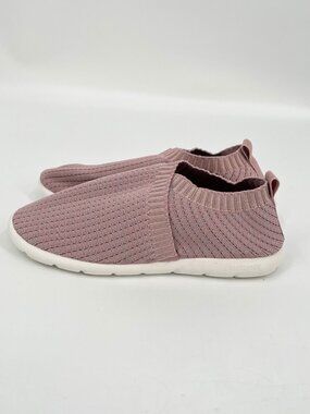 Isotoner Zenz Knit Bootie Slipper Pink Size 8 Slip On Everywear Walking Shoe